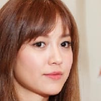 Emma Jonesn на we.ua