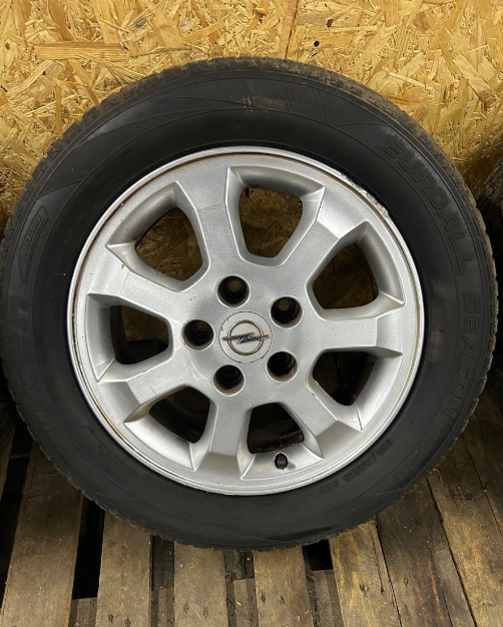 Продам автозапчастину kumho в Києві за 15 950 грн