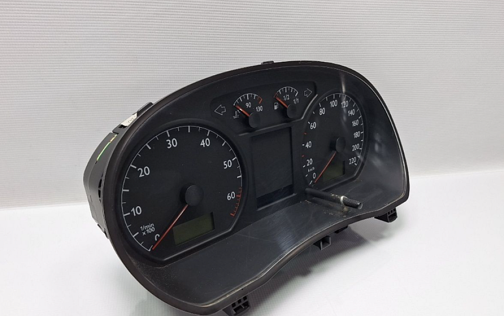 Панель приладів (щиток) Volkswagen Polo IV 9N3 — 6Q0920800A | Samohodbox в Києві за 5 200 грн