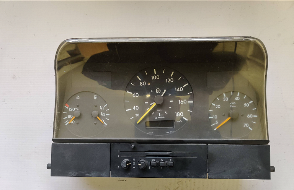 Спідометр Mercedes Sprinter W901-W904 A0005422401 | SamohodBox в Києві за 5 499 грн