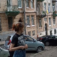 Осінній місяць на we.ua