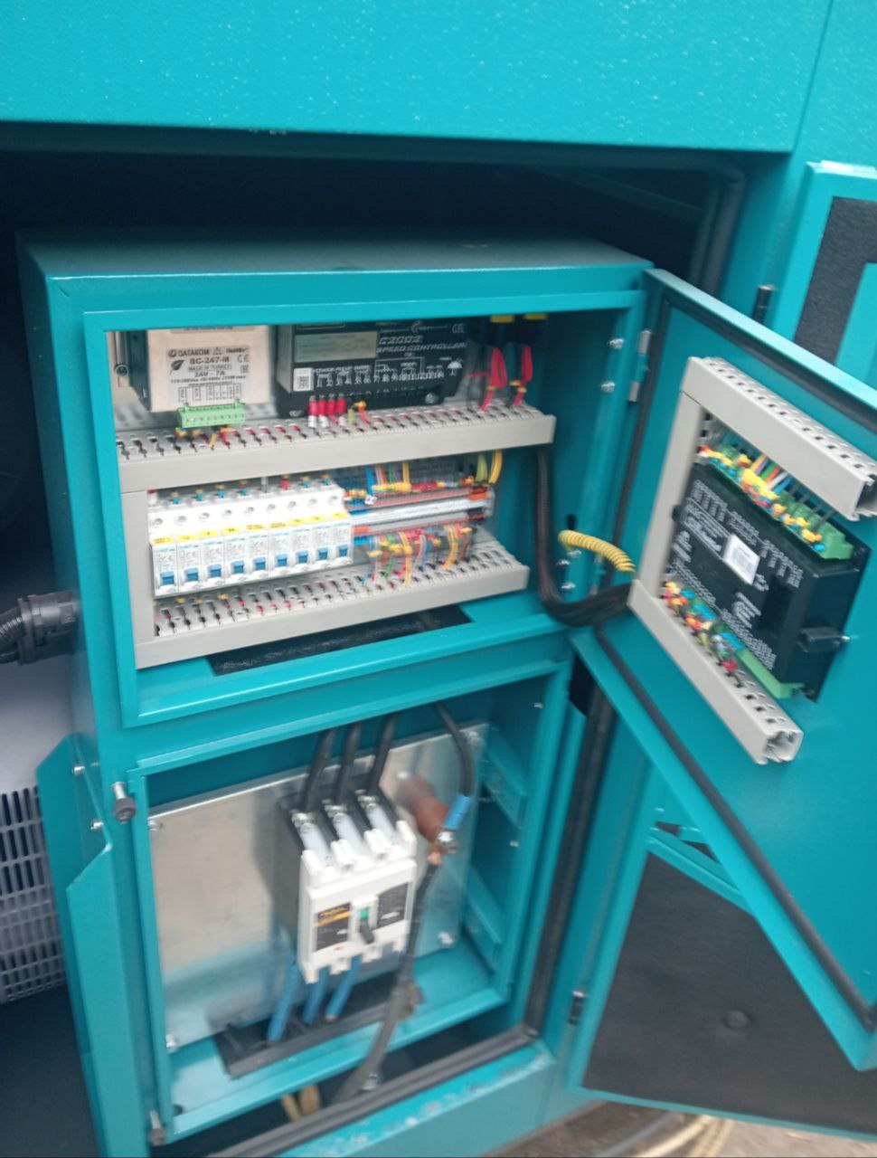 Трьохфазний дизельний генератор 132 кВт FB-165 400V 50Hz