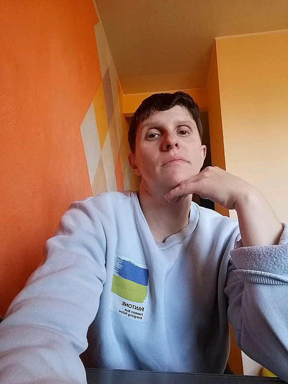 Я волонтерка. І, здається, я повинна вміти все.Я повинна рятувати, годувати, лікувати, будувати, шукати, писати, переконувати,... - Анна Янковая on we.ua